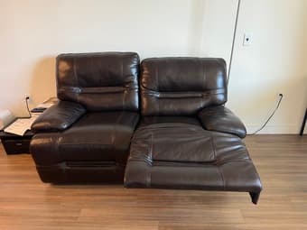 Leather sofa [I can deliver!] 2