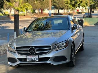 2016 Mercedes-Benz C300 Sedan 4D-Free pick up 斯坦福附近可接送 1