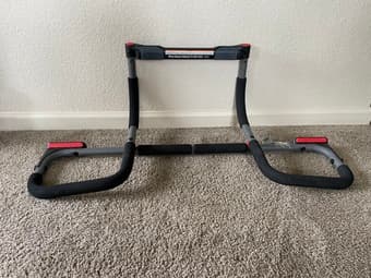 Pull-Up Bar for Doorway (Mountain View) 1
