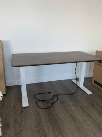 Seville Classics AIRLIFT Pro Standing Desk 1
