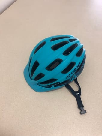 Bike helmet & back light - like new / new 1