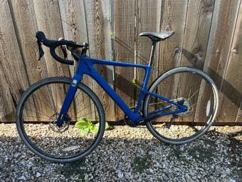 Cannondale Carbon Gravel Bike (5'4"-5'9") 1