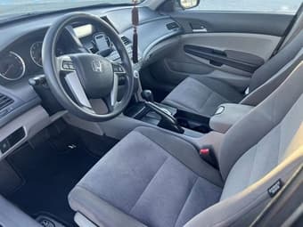 2010 Honda Accord - Excellent Condition - Free Pick up 可接送看车 3