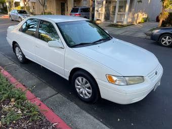 1997 Toyota Camry V6 LE Leather 3