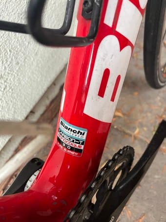 Flaming red carbon Bianche Intenso 3