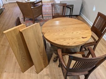 Dining Table and 5 Chairs, Solid Oak Antique 3