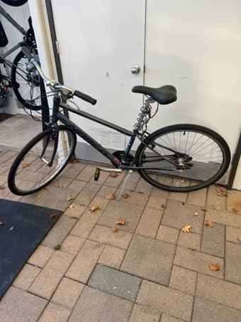 Men's hybrid bike 1
