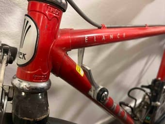 Red Women's Trek Elance 400 18-Speed Road Bike 2