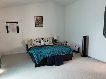 Sublet available 3 miles from campus 1