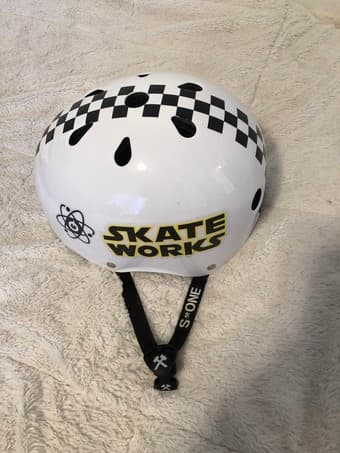 Barely used Loaded Flex 2 longboard and S-1 Helmet, Pads 3