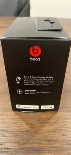 Beats Fit Pro New 1