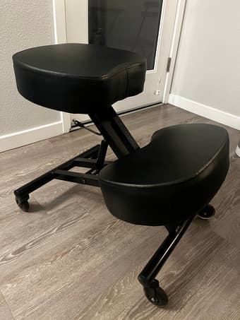 Kneeling chair 1