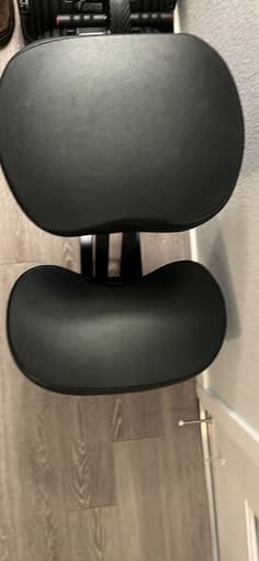 Kneeling chair 2