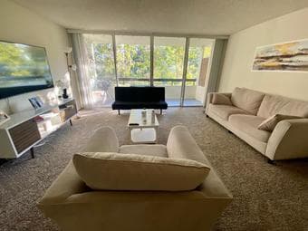 Room at 2bed/2bath apartment at Downtown Menlo Park - $1,800 2