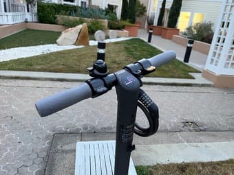 Segway (Ninebot) E22 Electric Scooter - complete travel kit included. 2