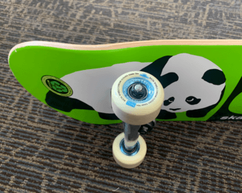 Commute Friendly Skateboard, Like New 3