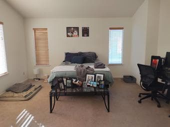 Master Room Available in beautiful big house 3