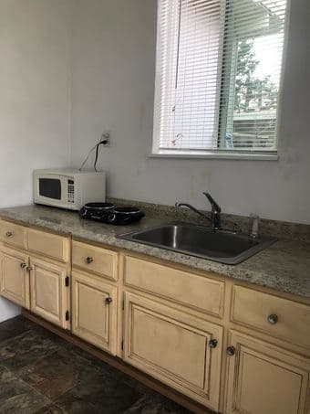 $1490 Private furnished small Studio in Palo Alto for rent from now 3