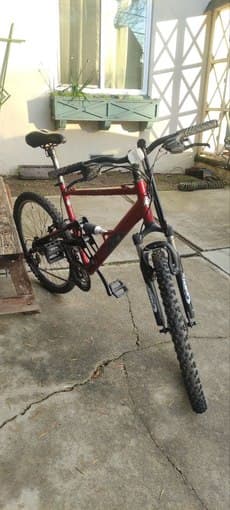 Red K2 Bike for sale together with Helmet and Lock 2