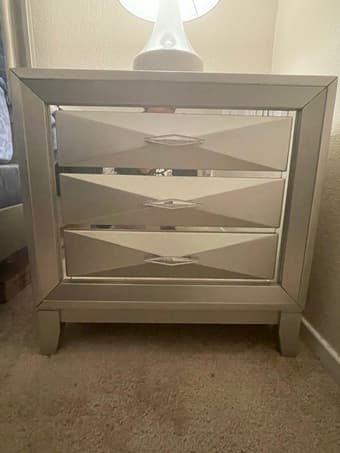 Bedroom Set. Moving Out Sale. All Must Go 3