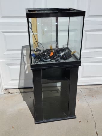 27 Gallon Fish Tank + Accessories 1