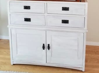 Storage cabinet / Dresser 1