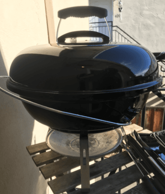 Portable Weber BBQ + BBQ tool set 1