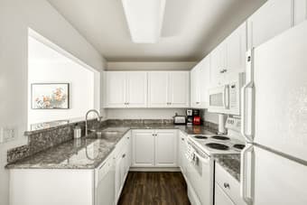 Oak Creek Apartment, 2B2B, 1215 ft2, next to Stanford campus 3