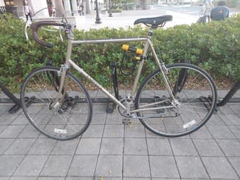 Bike with helmet and U-lock 1