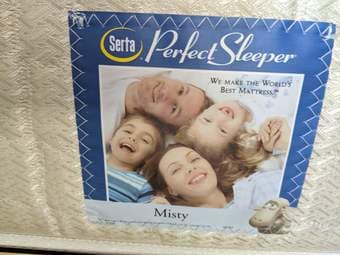 Serta full mattress 1