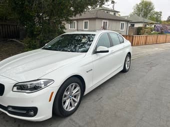 2016 BMW 5 Series(528i): Low Miles 2
