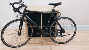 Commuter bike in perfect conditions with pump and helmet - $300 1