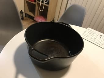 lodge cast iron pot 2