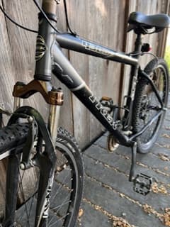 Trek 4300 Mountain Bike 3
