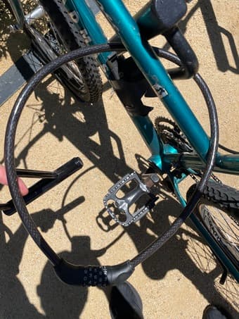 Raleigh bike (medium) + lock for sale $180 2