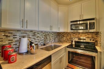 Female roommate - 2 bed, 2 bath apt - Mountain View - $1,266 3