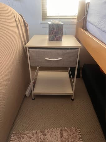Nightstand in Perfect Condition 1