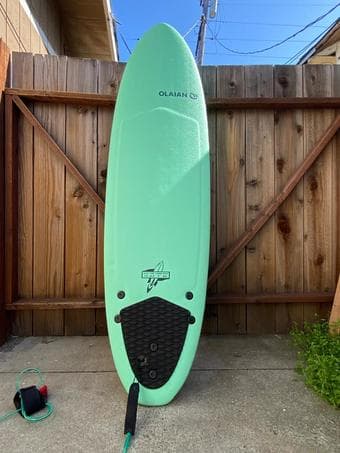 Olaian 900 foam surfboard + 2 extra fins 3