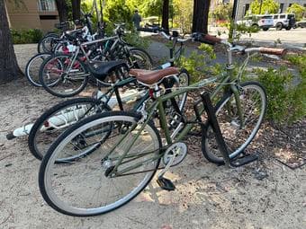 Retrospec bike with U-lock 1