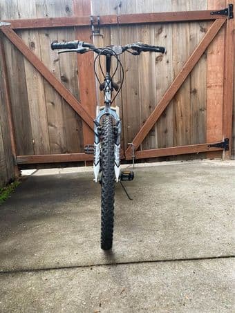 2 teens bikes: Full suspension bike Magna and Raleigh Mojave 2.0 1