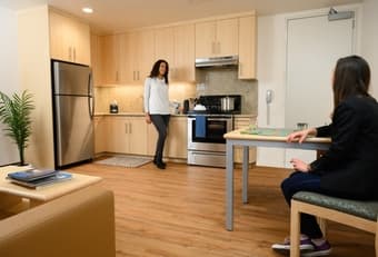 Room Sublet in 2B2B EVGR Stanford Campus, 19 July to 16 Sept. 1