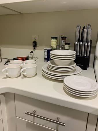 DISH WARE SET - MUST GO!!! 3
