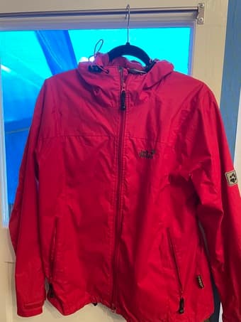 Red Jack Wolfskin Raincoat (female), Size L 1
