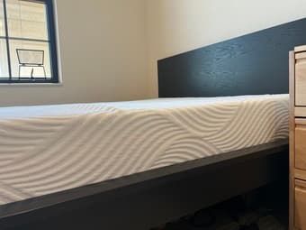 Queen Bed (Frame + Memory Foam Mattress) 3