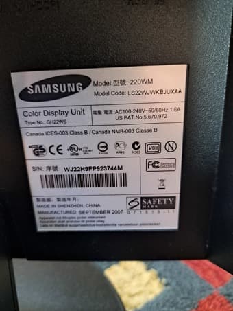 Samsung 220wm SyncMaster monitor 1