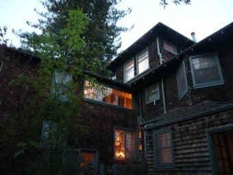 Furnished rooms available 5 min bike from Stanford in a house of 15 1