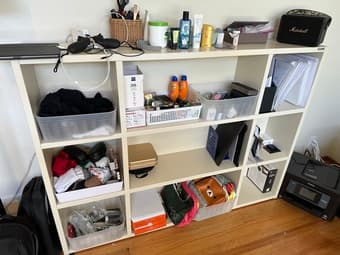 Two white bookshelf - Very nice condition 1