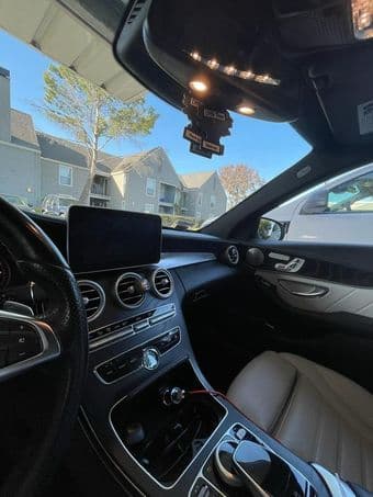 Mercedes C-300 3