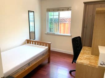 Furnished room available in Palo Alto near Stanford 2