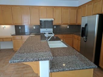 Room available in Palo Alto, close to Ikea, Sep 1st move in 3
